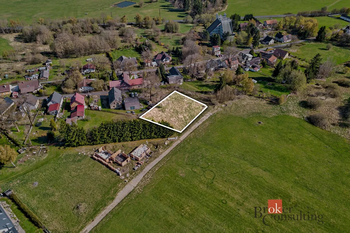 Prodej stavebního pozemku 1572 m²